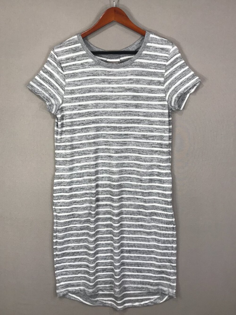 Falls Creek Dress Women's Small Gray White Striped T Shirt Midi Pockets Stretch